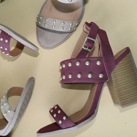 🆕// The kehlani// Burgundy studded strappy heel - Picture 5 of 7